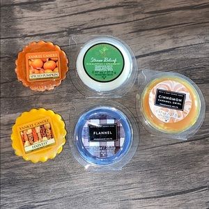 Mix of Bath & Body and Yankee Candle wax melts